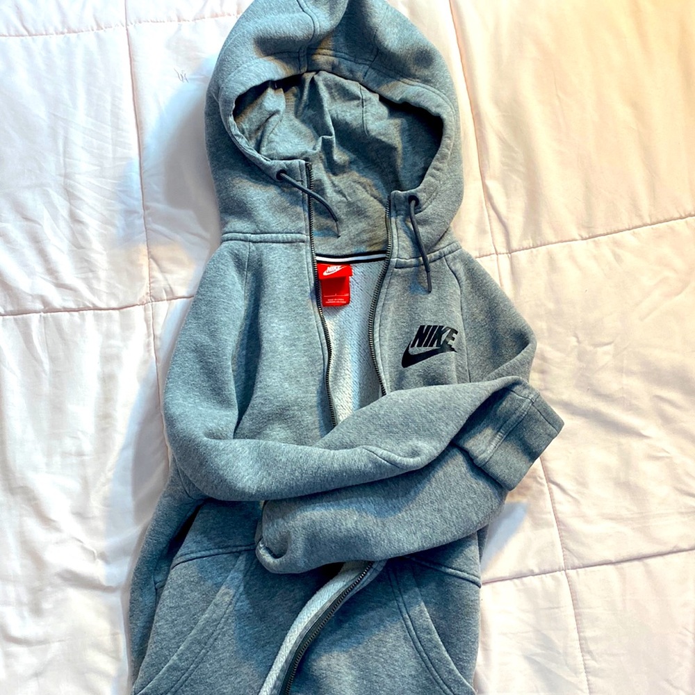 NIKE official women’s small gray zip-up jacket